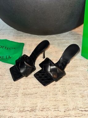 Bottega Veneta Lido Mule in Black Leather Size 41.5 (EU)